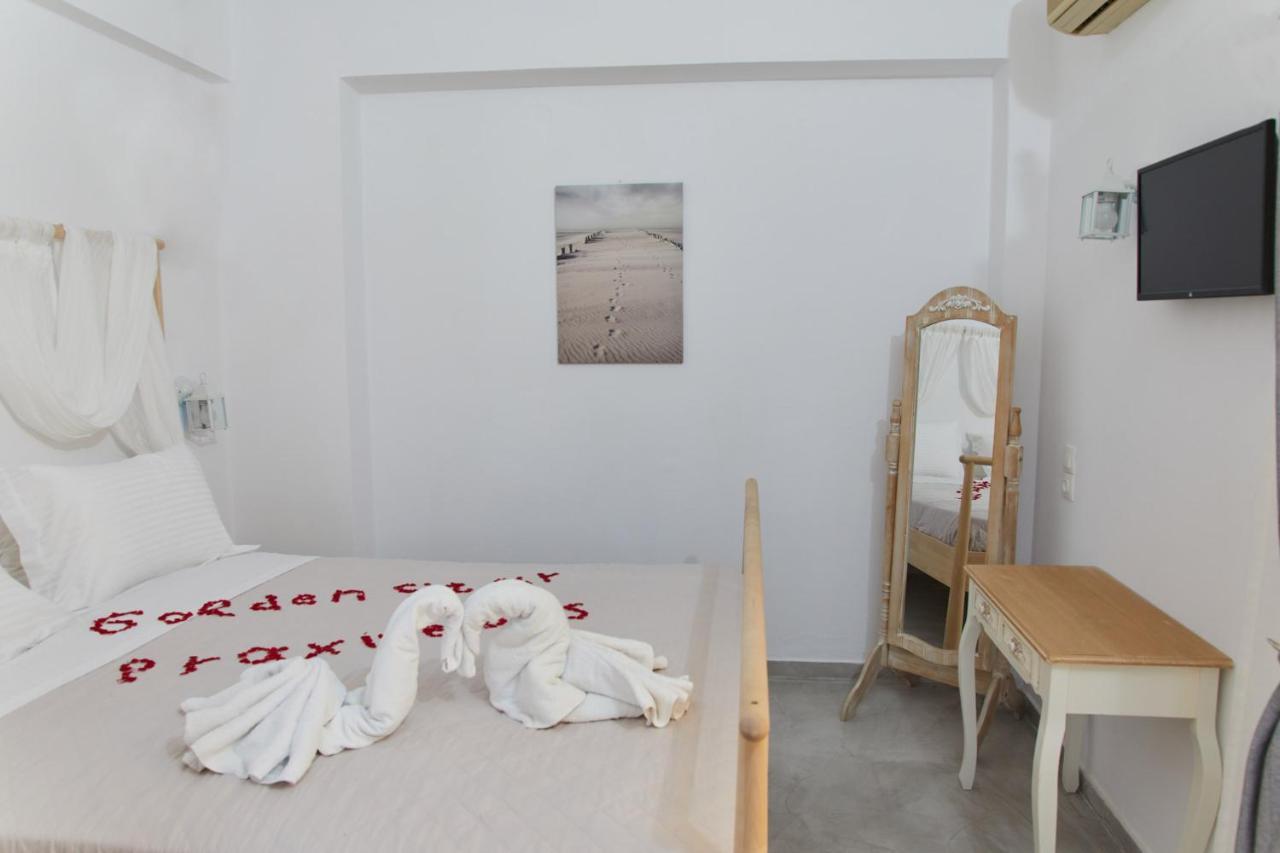 Ferienwohnung Golden Star Praxitelous Agia Marina  Exterior foto