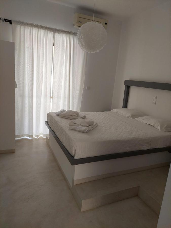 Ferienwohnung Golden Star Praxitelous Agia Marina  Exterior foto
