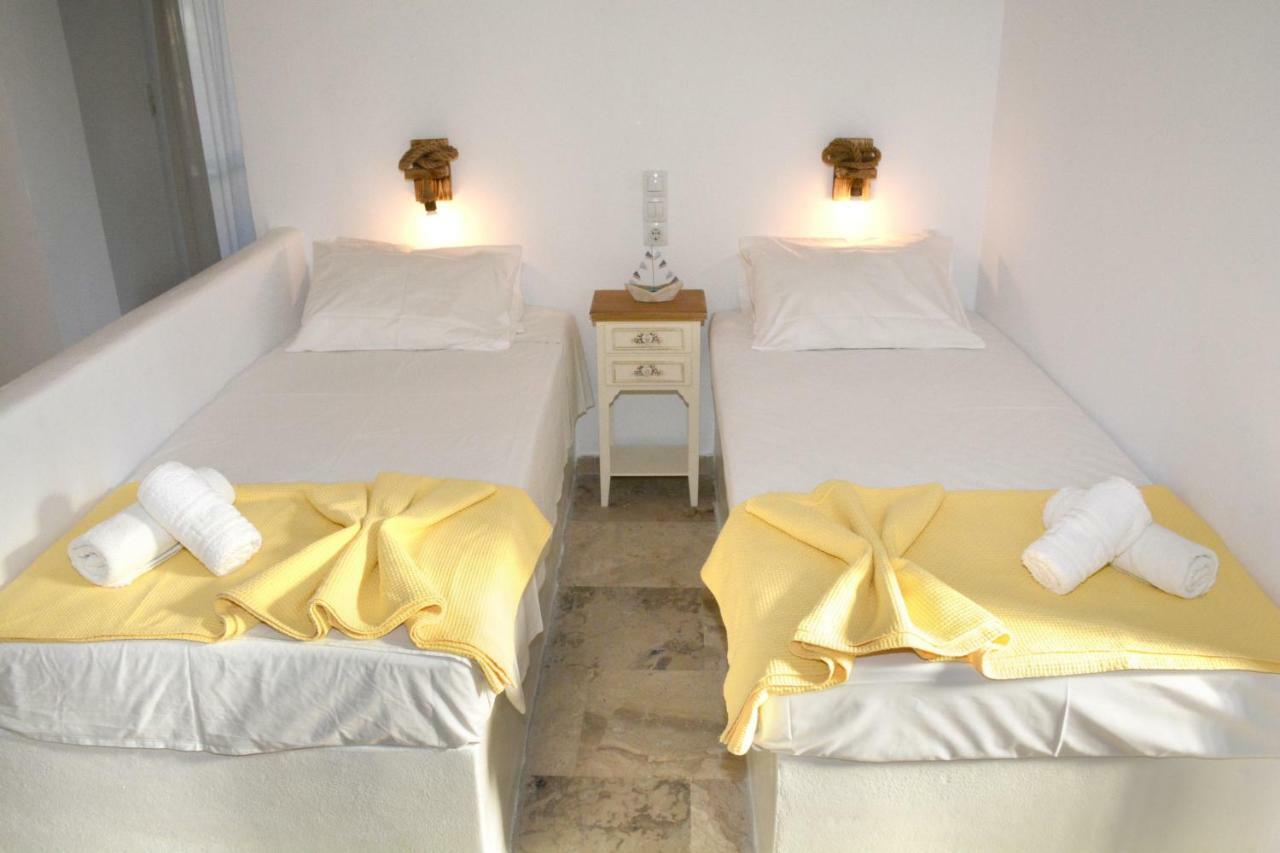 Ferienwohnung Golden Star Praxitelous Agia Marina  Exterior foto