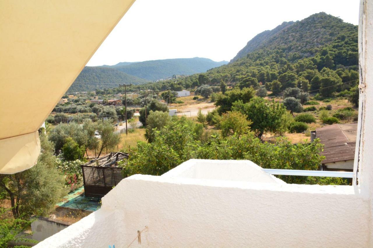 Ferienwohnung Golden Star Praxitelous Agia Marina  Exterior foto